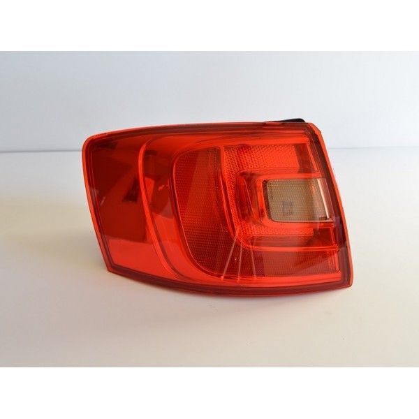 VOLKSWAGEN JETTA 6 DIŞ STOP SOL VOLKSWAGEN JETTA 6 DIŞ STOP SOL