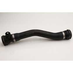 BMW E46 316İ, 318İ RADYATÖR ALT HORTUMU 17127516416