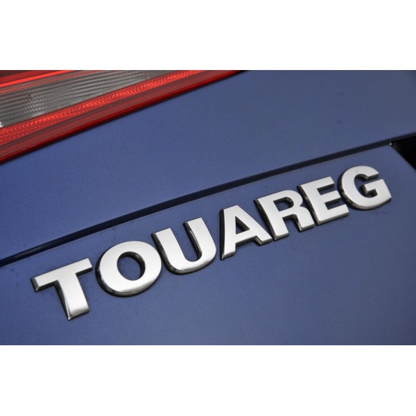 VOLKSWAGEN TOUAREG ARKA BAGAJ YAZISI
