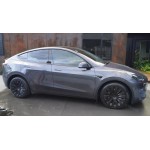 TESLA MODEL Y JANT KAPAĞI 19''DÜZ KENAR TİP-DÜZ MERKEZ-MAT SİYAH-SİYAH-KIRMIZI (4 ADET)