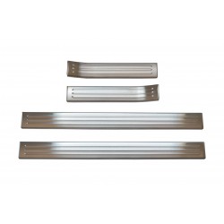 MERCEDES GLK SERİSİ X204 UYUMLU KROM KAPI EŞİĞİ SET 4 PARÇA (2013-2015)