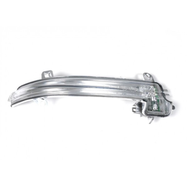 BMW F20 F22 F30 F31 UYUMLU AYNA SİNYALİ SAĞ 63137280772